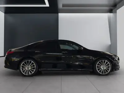Mercedes-Benz CLA 250 AMG Line — Berline sportive, 224 ch et Pack Black — arrière