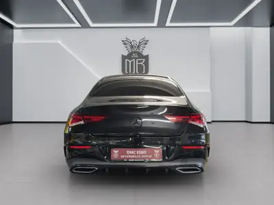 Mercedes-Benz CLA 250 AMG Line — Berline sportive, 224 ch et Pack Black — tableau de bord