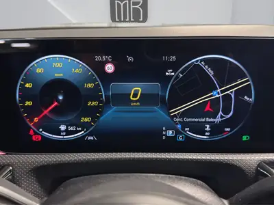 Mercedes-Benz CLA 250 AMG Line — Berline sportive, 224 ch et Pack Black — Miniature 11