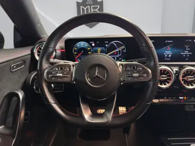Mercedes-Benz CLA 250 AMG Line — Berline sportive, 224 ch et Pack Black — Miniature 10