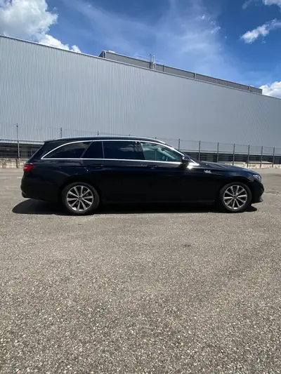 Mercedes-Benz E 200 4matic Break — Hybrid essence, 211 ch, transmission intégrale — tableau de bord