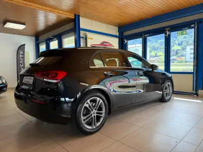 Mercedes-Benz A 220 Progressive — Berline compacte 4Matic, 190 ch dynamiques — Miniatura 10