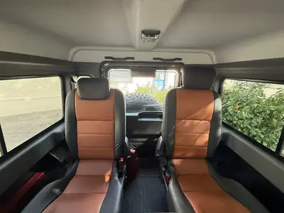 Land Rover Defender 2.2 TD4 SW SE — Le 4×4 mythique, robustesse et polyvalence garanties — Miniatura 9