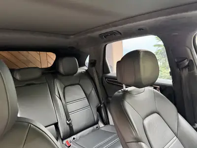 Porsche Cayenne Turbo S E-Hybrid V8 680 PS — SUV hybride haute performance, 121'000 km, garantie Porsche — Miniatura 13