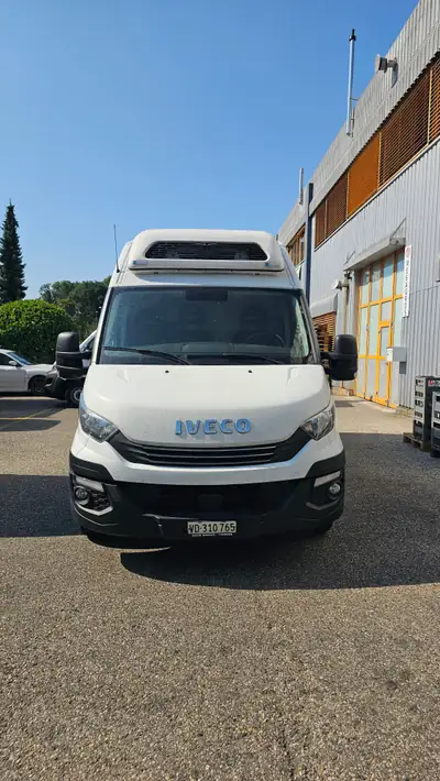 IVECO Daily 35S 16V — Utilitaire frigorifique diesel, fiable et éprouvé — côté