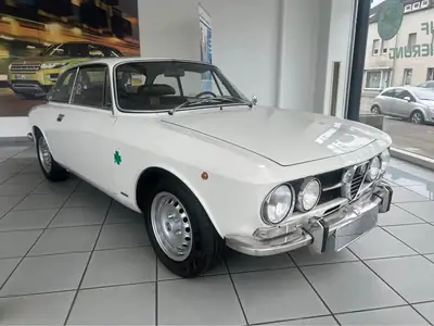 Alfa Romeo GTV 1750 — Coupé sportif classique des années 70, homologation vétéran — fianco