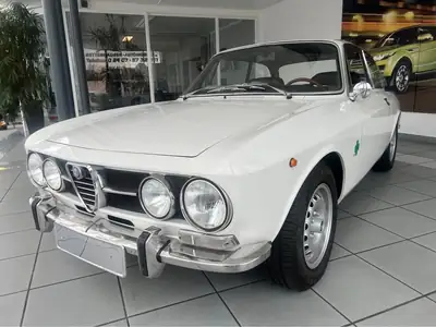 Alfa Romeo GTV 1750 — Coupé sportif classique des années 70, homologation vétéran — vista posteriore