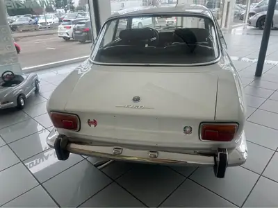 Alfa Romeo GTV 1750 — Coupé sportif classique des années 70, homologation vétéran — interni