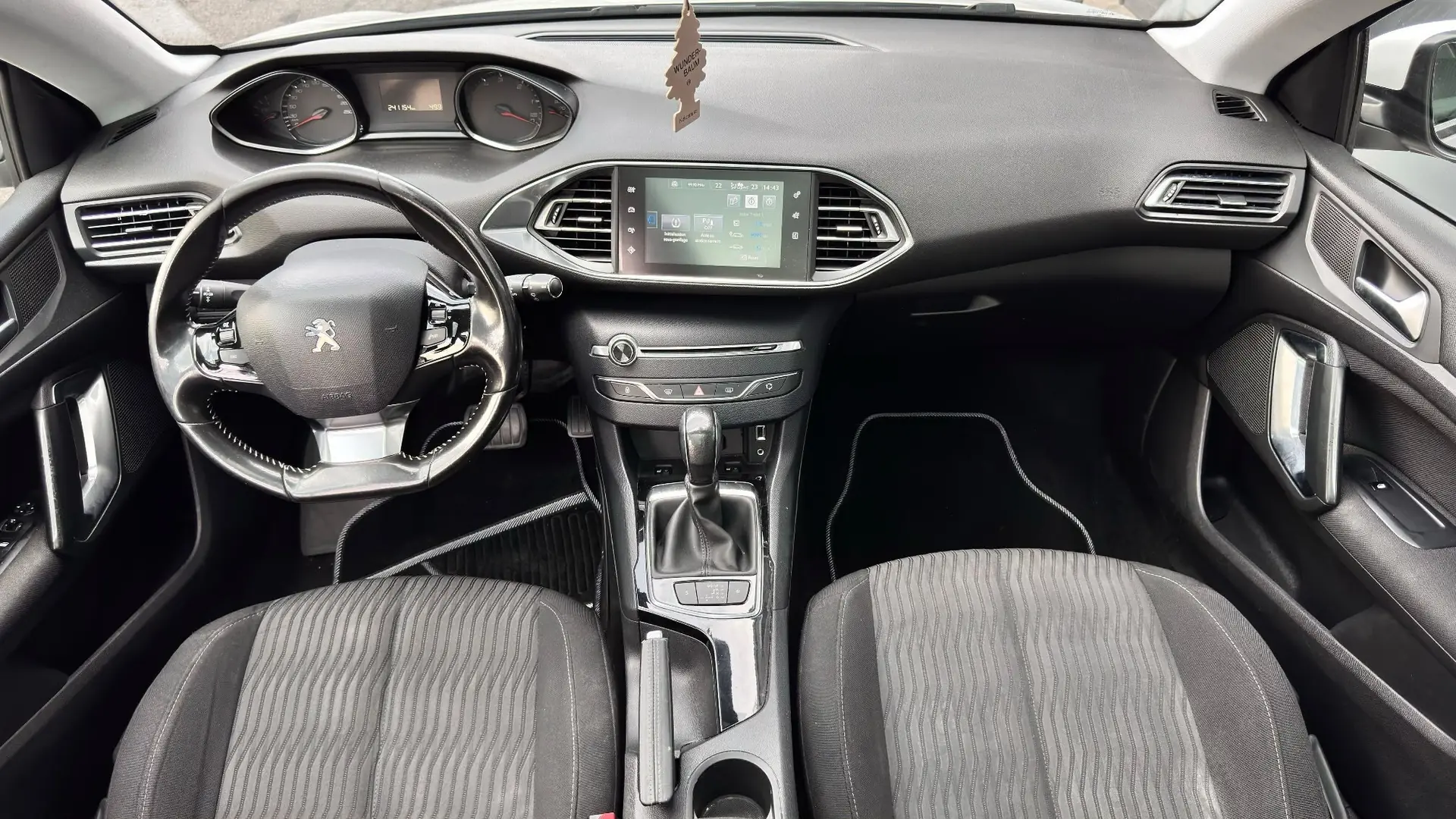 Peugeot 308 2015 occasion Bonstetten — 2