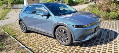 Hyundai Ioniq 5 77,4 kWh Vertex 4WD — SUV électrique haute performance, 51 500 km — intérieur