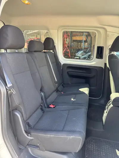 VW Caddy 2.0 TDI 102 Liberty DSG — Utilitaire spacieux, consommation maîtrisée — interni