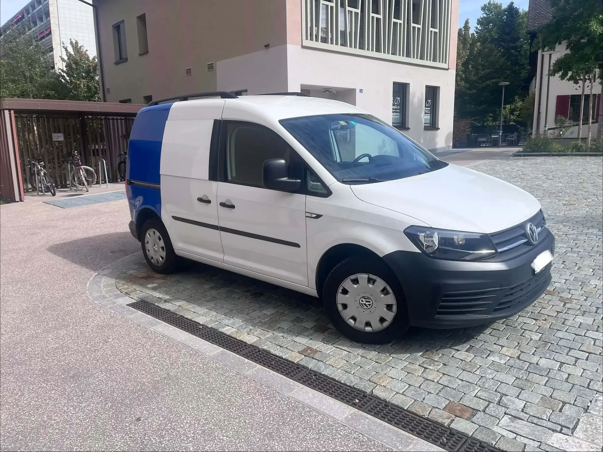 Volkswagen Caddy 2015 occasion Baar — 1