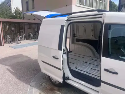 VW Caddy 1.6 TDI 102 — Utilitaire polyvalent, embrayage neuf, navigation intégrée — dettaglio