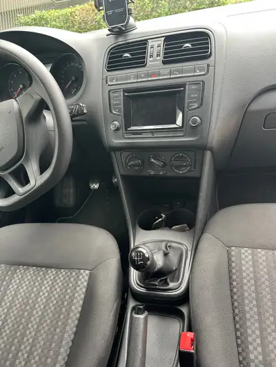 VW Polo 1.2 TSI 90 — Citadine urbaine fiable, sans sinistre, kilométrage maîtrisé — dettaglio
