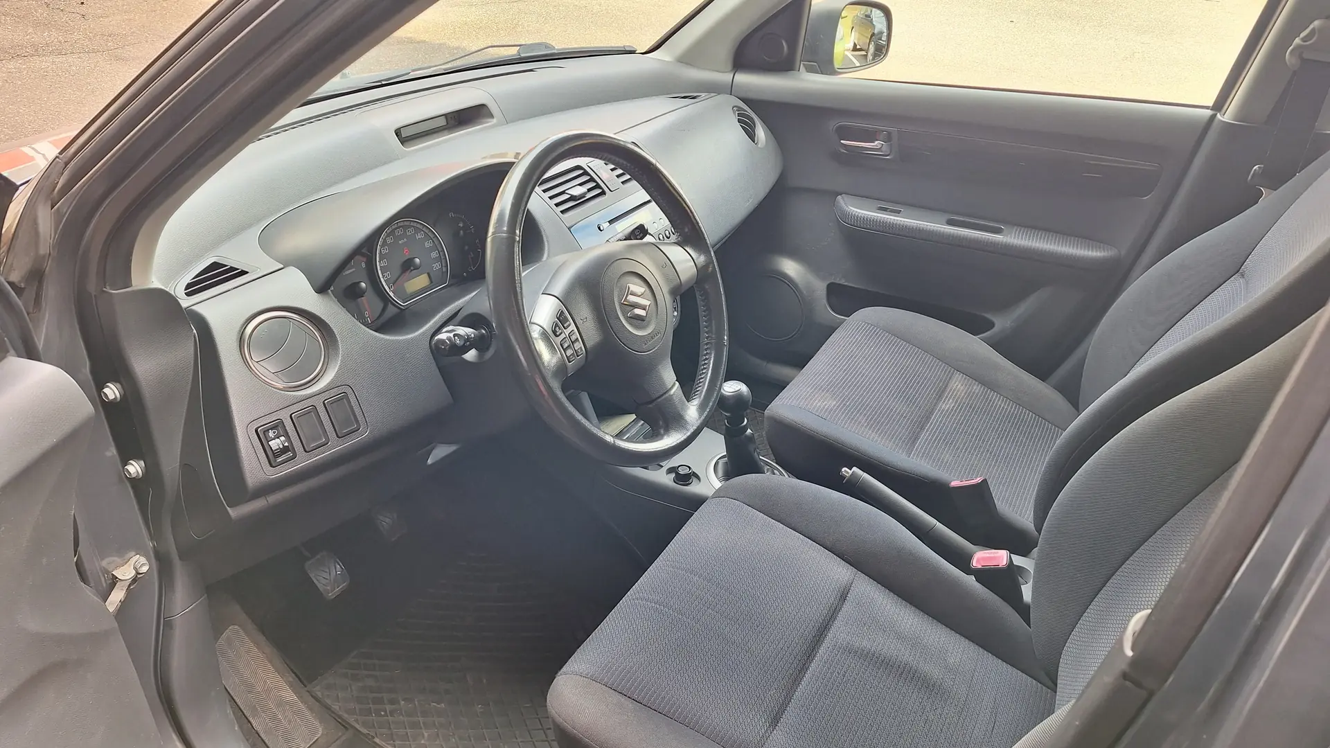 Suzuki Swift 2008 occasion Thun — 4