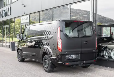 Ford Transit Custom 320L2H1 — Utilitaire diesel performant, 12 800 km, état impeccable — Innenraum