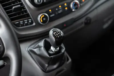 Ford Transit Custom 320L2H1 — Utilitaire diesel performant, 12 800 km, état impeccable — Miniatur 10