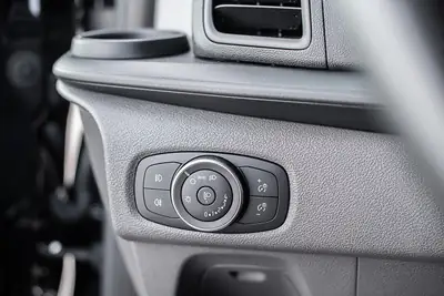 Ford Transit Custom 320L2H1 — Utilitaire diesel performant, 12 800 km, état impeccable — Miniatur 15