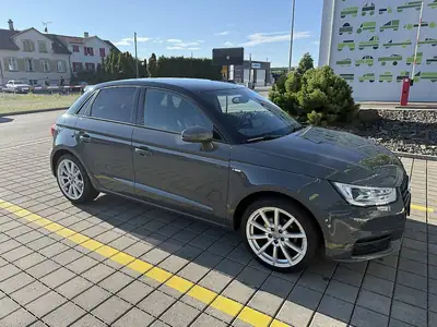 Audi A1 Sportback 1.0 TFSI S-tronic — Citadine dynamique, automatique, 76'500 km — exterior view