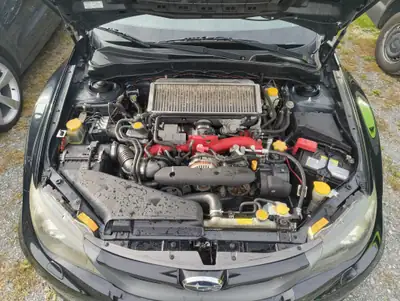 Subaru WRX 2.5 T Sport 2011 — Berline sportive turbo, 300 ch et transmission manuelle — tableau de bord