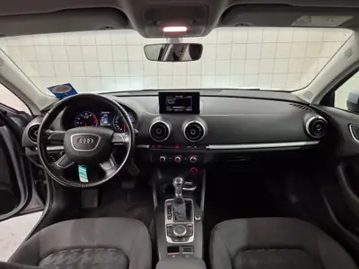 Audi A3 1.4 TFSI — Compacte dynamique, entretien impeccable et pneus hiver neufs — Detail