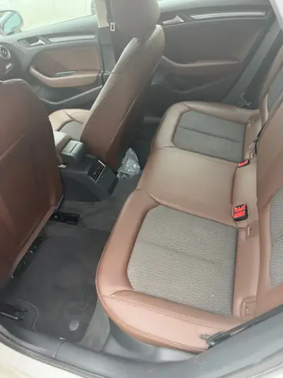 Audi A3 1.4 T FSI e-tron — Berline hybride rechargeable, 181'000 km, sans accident — Innenraum