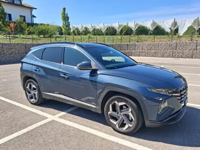 Hyundai Tucson 1.6 T-GDi HEV Vertex 4WD — SUV hybride rechargé, 25'000 km seulement — dashboard
