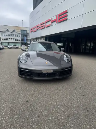 Porsche 911 Carrera S 3.0 PDK — Un coupé légendaire, parfaitement entretenu, garantie Porsche Approved — exterior view