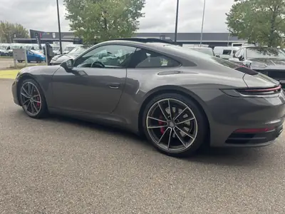 Porsche 911 Carrera S 3.0 PDK — Un coupé légendaire, parfaitement entretenu, garantie Porsche Approved — interior