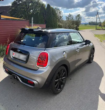 MINI Cooper S 2.0 Steptronic — Sportive urbaine avec équipements premium et faible kilométrage — rear view