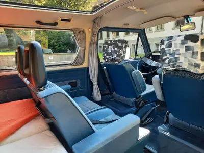 VW Caravelle T3 1985 — Le classique du voyage en famille, véhicule de collection homologué — détail