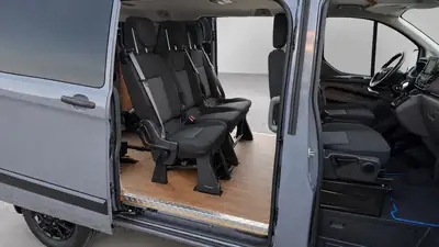 Ford Transit Custom 2.0 TDCi 185 — Fourgon aménagé camping, 68000 km — tableau de bord