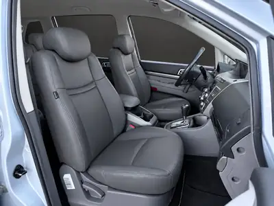 SsangYong Rodius SV200 e-XDi — Monospace 7 places diesel 4WD, première main — Miniature 9