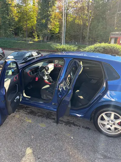VW Polo 2.0 TSI GTI DSG — Sportive compacte, 200 ch et boîte automatique — vista posteriore