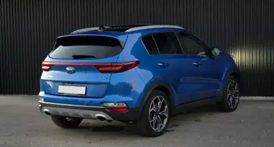 Kia Sportage 2.0 CRDi MHEV GT-Line — SUV hybride diesel, 113 000 km, sans accident — intérieur
