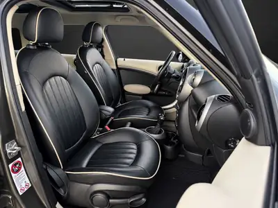 MINI Countryman Cooper S ALL4 — SUV compact dynamique, transmission automatique, tous chemins — Miniatura 9