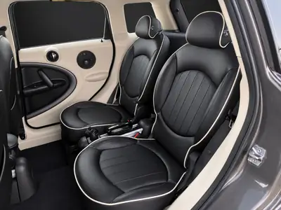 MINI Countryman Cooper S ALL4 — SUV compact dynamique, transmission automatique, tous chemins — Miniatura 12