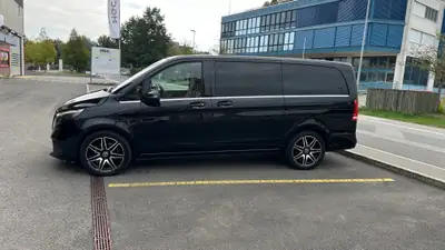 Mercedes-Benz V 250 d 4MATIC Lang — Monospace premium 8 places, diesel efficace — side view