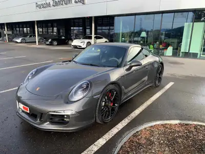 Porsche 911 3.8 Carrera 4 GTS PDK — Sport pur et garantie Approved jusqu'à 2027 — arrière