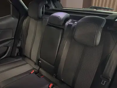 Peugeot 3008 1.2 PureTech Allure Pack — SUV polyvalent, boîte auto fluide — Miniatura 9