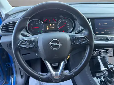 Opel Grandland X 1.2i TP Ultimate — SUV automatique, caméra et navigation intégrée — Miniature 10