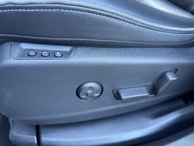 Opel Grandland X 1.2i TP Ultimate — SUV automatique, caméra et navigation intégrée — Miniature 23