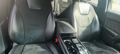 Ford Edge 2.0 EcoBlue 238 ST-Line — SUV robuste, diesel performant, 128000 km — Thumbnail 8