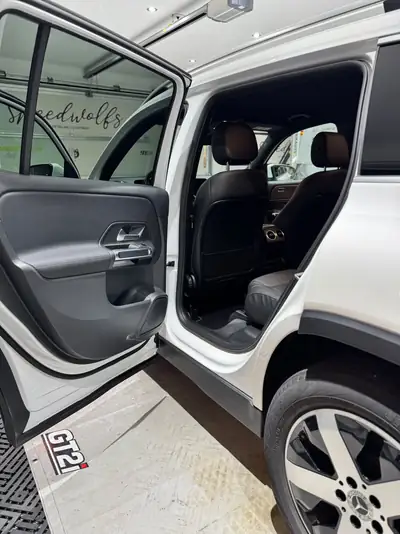 Mercedes-Benz GLB 200 4Matic — SUV compact polyvalent, 53000 km, entretien 6 ans inclus — dashboard