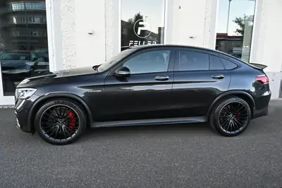 Mercedes-Benz GLC 63 AMG Coupé — Le dernier V8 biturbo, 510 ch pure performance — Miniatura 8