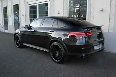 Mercedes-Benz GLC 63 AMG Coupé — Le dernier V8 biturbo, 510 ch pure performance — Miniatura 9