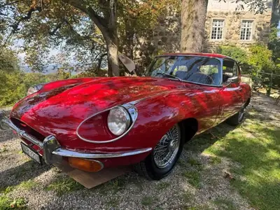 Jaguar E-Type 4.2 2+2 — L'icône britannique des années 1960, authentique et préservée — vue extérieure