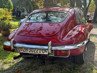 Jaguar E-Type 4.2 2+2 — L'icône britannique des années 1960, authentique et préservée — intérieur