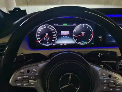 Mercedes-Benz S 450 AMG Line 4Matic — Berline de prestige hybride, 87500 km seulement — Miniature 10