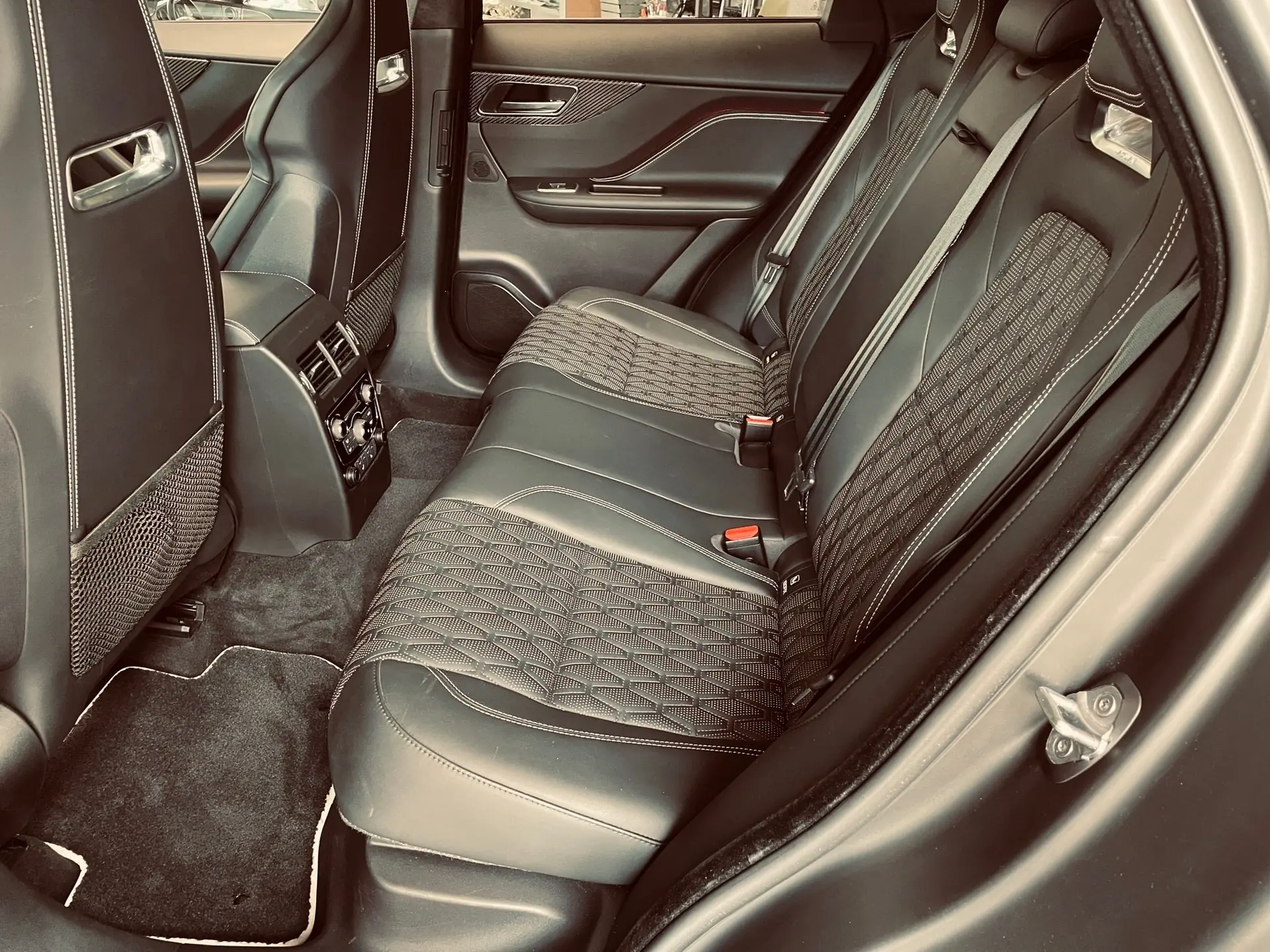 Jaguar F-Pace 2019 occasion Bannwil — 5